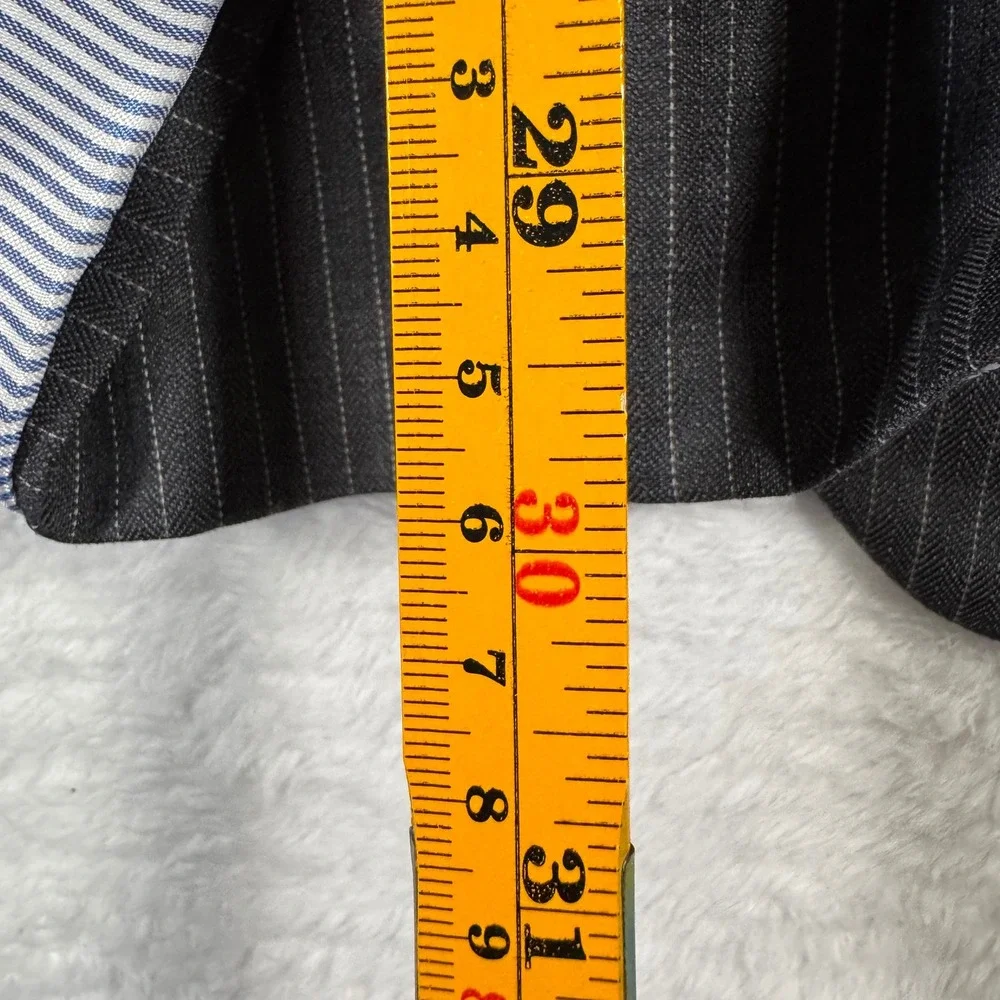 Tommy Hilfiger Blazer Mens‎ 44R Grey Pinstripe 100% Wool Two Button Suit Jacket